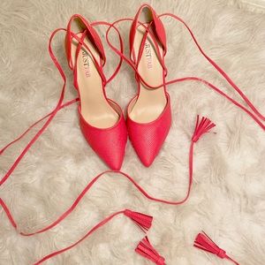 ♻️ SOLD ♻️ Just Fab Coral Snake Skin Heels